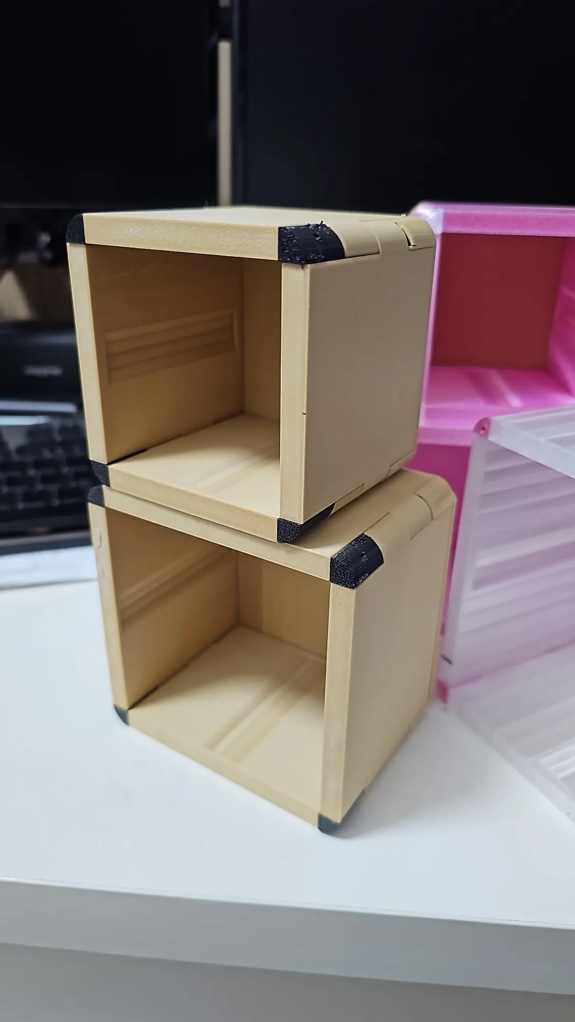 ThrowGRID cubes joined with contrasting black corner connectors